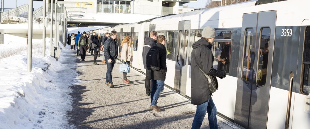 Med riktig frostsikring kan Sporveien skryte av en problemfri vinter for Østensjøbanen. Glasopor som frostsikring ble avgjørende fyllmasse.