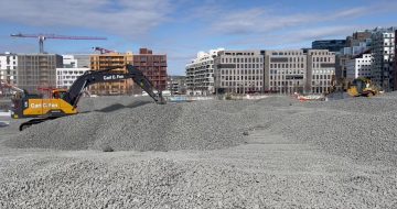 Maskinentreprenør Carl C Fon bistår NCC med utlegging av Glasopor