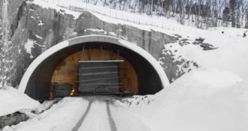 Anleggsleder Ole Jakob Gjetrang i Hæhre Entreprenør AS har bygget tunneler i hele Norge. Dette mener han er løsningen for å lage en solid veibane.